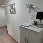 Nouveau !! Confortable Totalement Renove Avec Parking Gratuit - Hypercentre De Daire Nancy